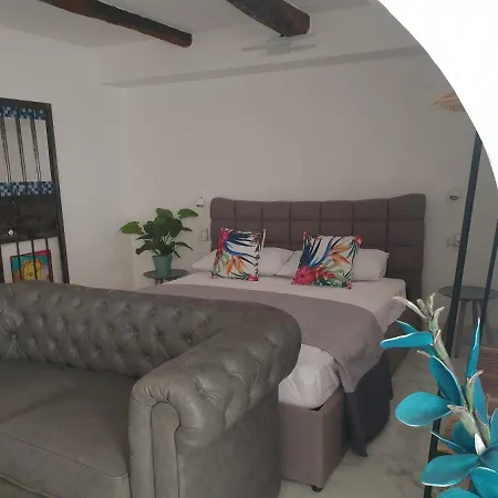 Апартаменты La Grotta Пиццо